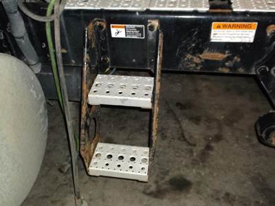Freightliner Coronado Left Frame Step