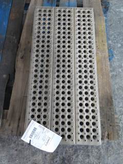 Freightliner FL112 Deck (Catwalk) Step