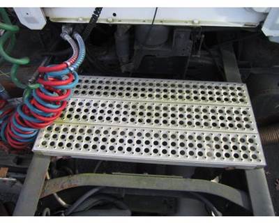 Freightliner FL80 Frame Step