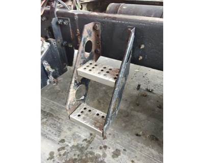 Freightliner FLD112 Frame Step