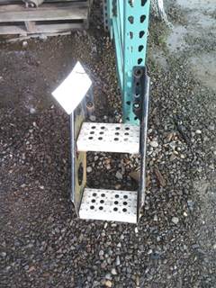 Freightliner FLD120 Classic Right Frame Step