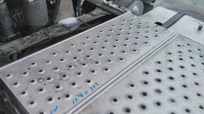 Freightliner M2 106 Step