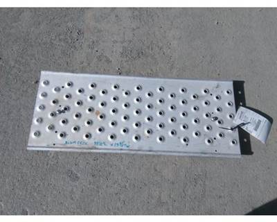 Freightliner M2 112 Frame Step