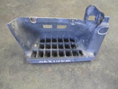 GMC W4500 Right Step Fairing