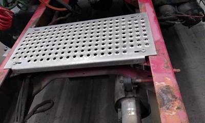 International 4400 Frame Step