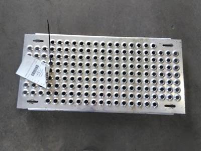 International 8600 Deck (Catwalk) Step