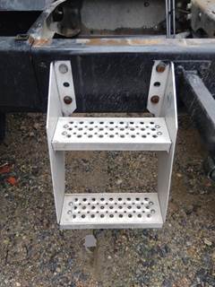 International 9400i Left Frame Step