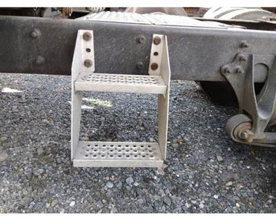 International 9400i Left Frame Step