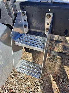 International LT Step