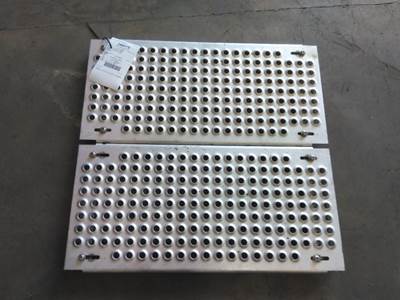 International LT Step