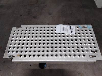 International LT Deck (Catwalk) Step