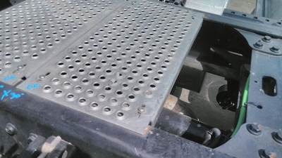 International LT Deck (Catwalk) Step