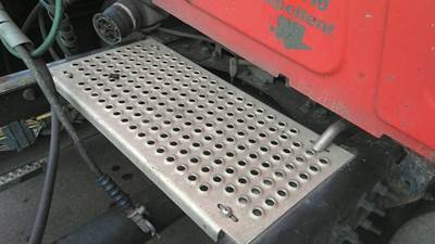 International LT Deck (Catwalk) Step