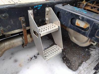 International LT Right Frame Step