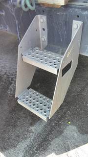 International LT Frame Step