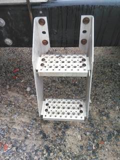 International LT Frame Step