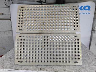 International LT Deck (Catwalk) Step