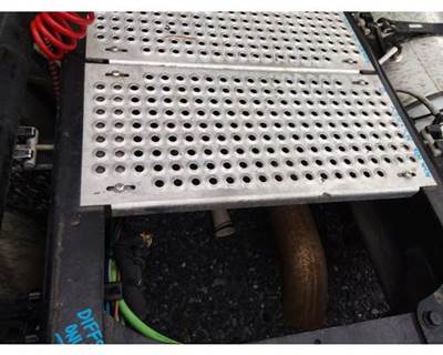 International LT Deck (Catwalk) Step