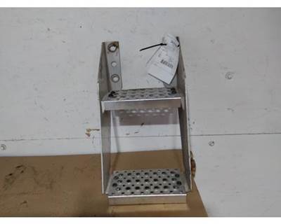 International LT Frame Step