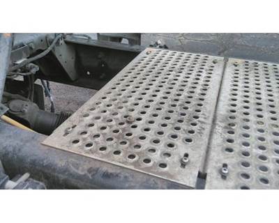 International LT Frame Step