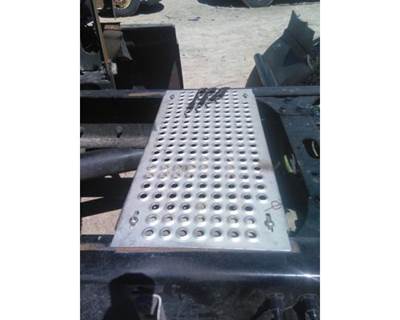 International LT Frame Step