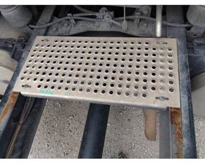 International LT Frame Step