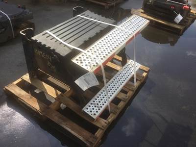 International ProStar Right Step