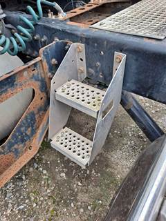 International ProStar Left Step for a International PROSTAR 122