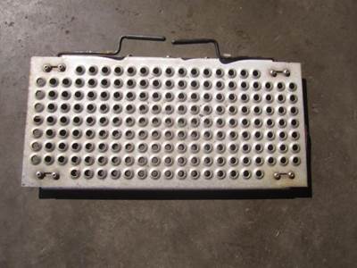 International ProStar Deck (Catwalk) Step for a International PROSTAR 113