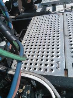 International ProStar Deck (Catwalk) Step for a International PROSTAR 122