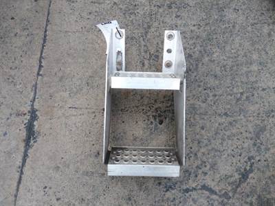 International ProStar Frame Step for a International PROSTAR 122