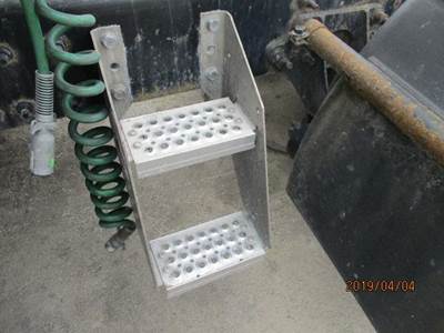 International ProStar Frame Step for a International PROSTAR 122