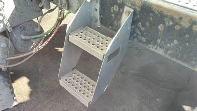 International ProStar Frame Step for a International PROSTAR 122