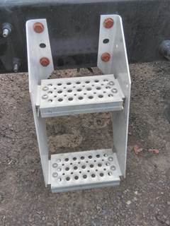 International ProStar Frame Step for a International PROSTAR 113