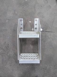 International ProStar Frame Step for a International PROSTAR 122