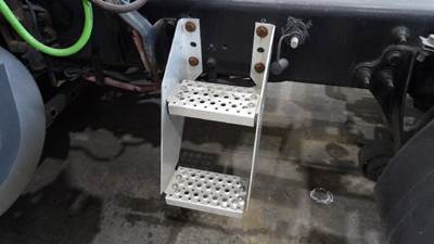 International ProStar Frame Step for a International PROSTAR 113