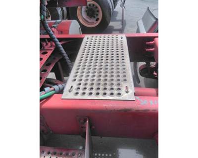 International ProStar Frame Step for a International PROSTAR 122