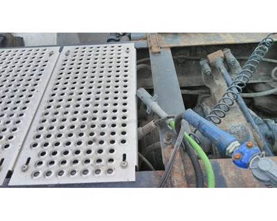 International ProStar Frame Step for a International PROSTAR 122