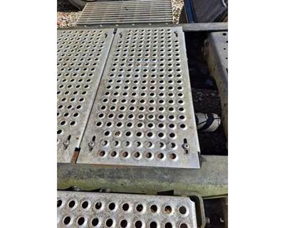 International ProStar Frame Step for a International PROSTAR 122