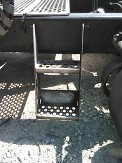 Kenworth T2000 Frame Step