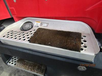 Kenworth T600 Right Step Fairing