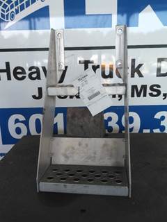 Kenworth T660 Left Frame Step