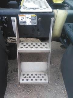 Kenworth T660 Left Frame Step