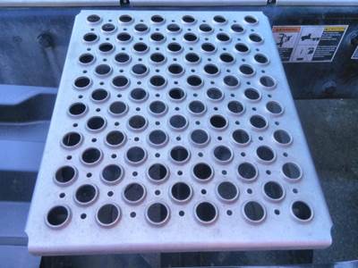 Kenworth T680 Right Step