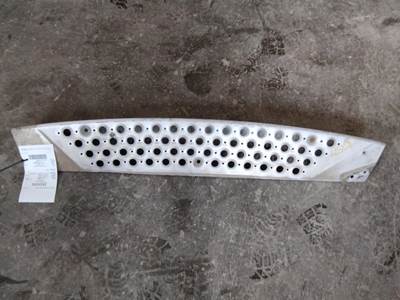 Kenworth T680 Step Fairing