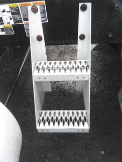 Kenworth T680 Frame Step