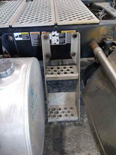 Kenworth T680 Left Frame Step