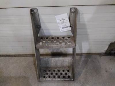 Kenworth T680 Frame Step
