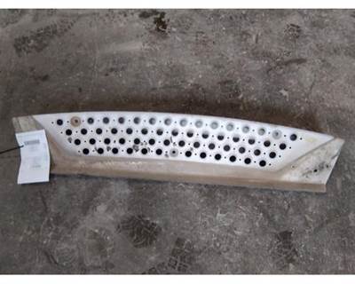 Kenworth T680 Frame Step