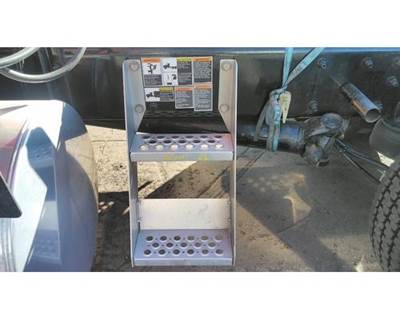 Kenworth T680 Left Frame Step
